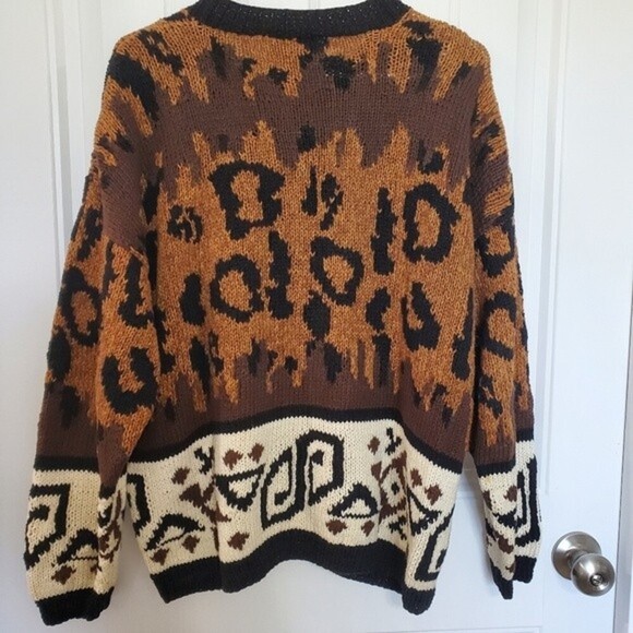 Express Handknitted International Vtg Sweater - Cardigan - Fall Inspired 🍁🎃 - Picture 4 of 9